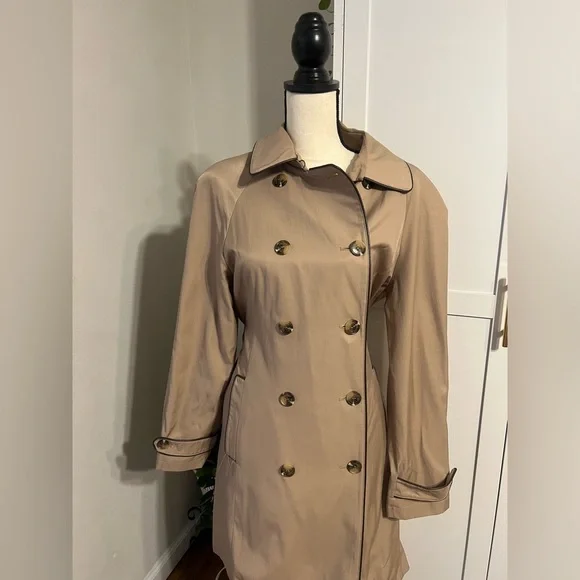 Ralph Lauren Beige Double-Breasted Trench Coat - Picture 7 of 10